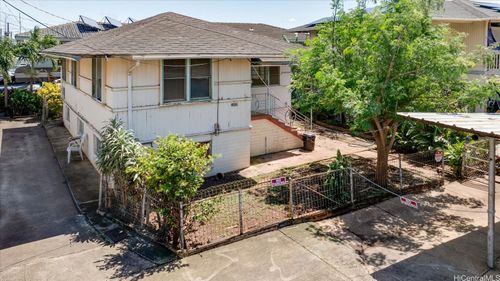 1929 Hanu Ln, Honolulu, HI, 96819-3423 | Card Image