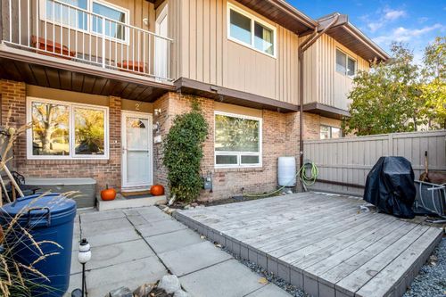 2-1055 72 Ave Nw, Calgary, AB, T2K5S4 | Card Image