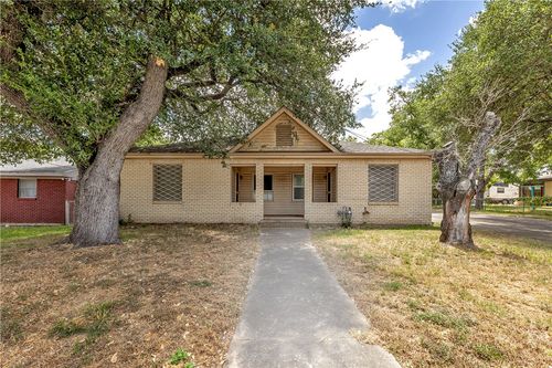 107 Sulphur Springs Rd, Bryan, TX, 77801-3132 | Card Image