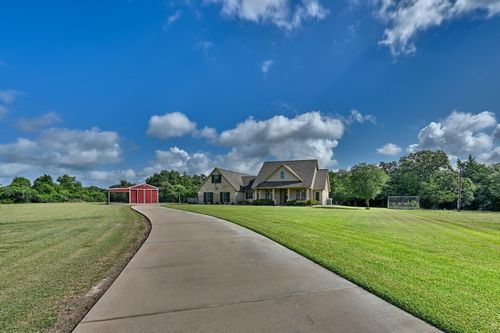 1205 Pecan Glen Rd, Brenham, TX, 77833-8601 | Card Image