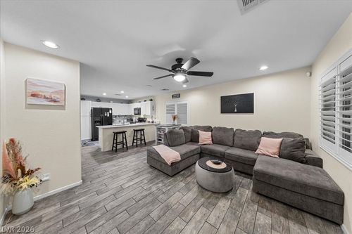 8929 Braided Yarn Ave, Las Vegas, NV, 89149-1700 | Card Image