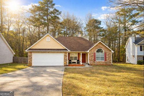 6135 Stone Creek Ln, Rex, GA, 30273-1098 | Card Image