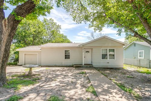 822 Ronald St, White Settlement, TX, 76108-1125 | Card Image