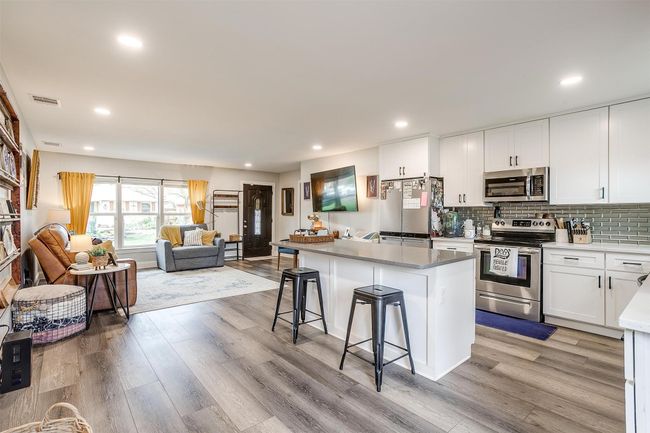 3212 San Marcus Ave, House other with 4 bedrooms, 2 bathrooms and null parking in Dallas TX | Image 9