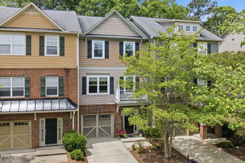 302 Linden Park Ln, Cary, NC, 27519-9109 | Card Image
