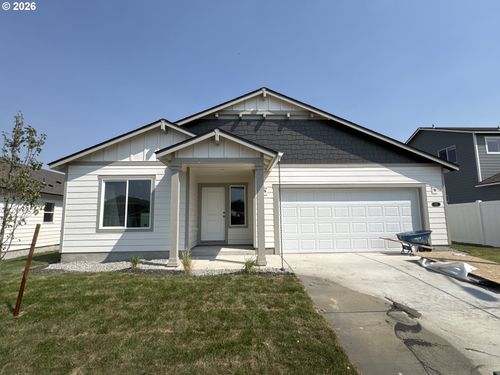 867 E Kinsley Ave, Hermiston, OR, 97838-2359 | Card Image