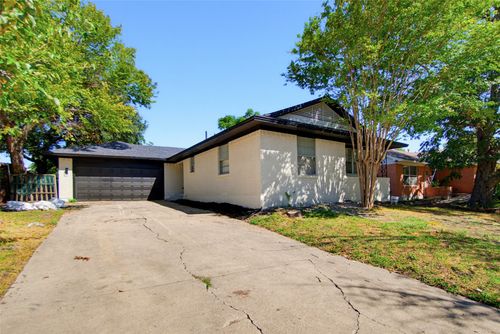 3049 Latham Dr, Dallas, TX, 75229-3723 | Card Image