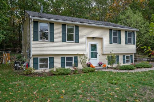 33 Folsom Dr, Newmarket, NH, 03857-2050 | Card Image