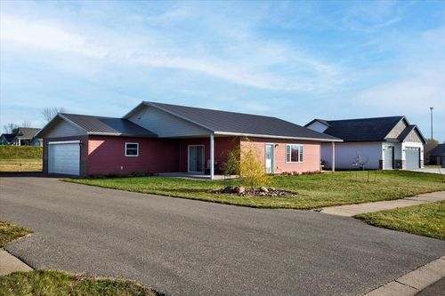 692 Giana Ct, Ellsworth, WI, 54011-4542 | Card Image