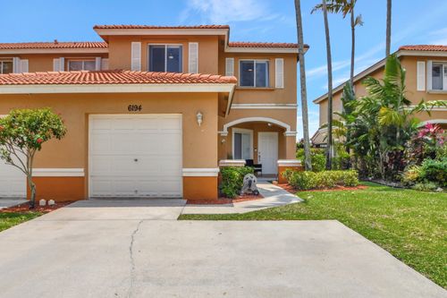 6194 Reynolds St, West Palm Beach, FL, 33411-6402 | Card Image
