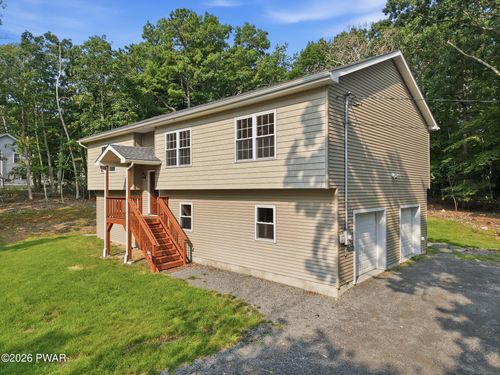 101 Apple Drive, Milford, PA, 18337 | Card Image