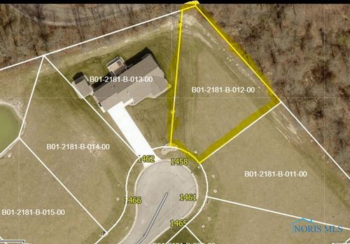 1458 Lee Ann Ave, Defiance, OH, 43512-7701 | Card Image