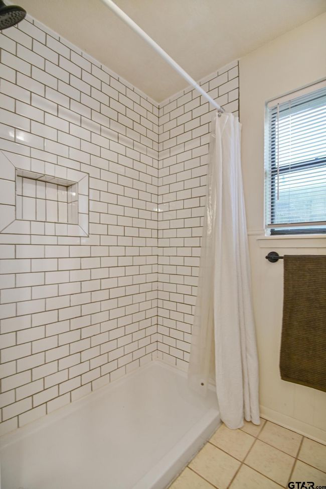 201 Karla Dr, House other with 3 bedrooms, 2 bathrooms and null parking in Whitehouse TX | Image 27