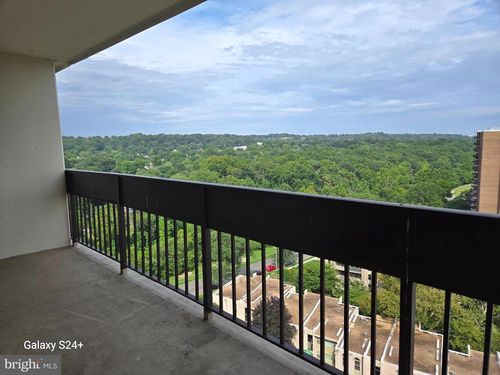 ph11-5300 Holmes Run Pkwy, ALEXANDRIA, VA, 22304-2834 | Card Image