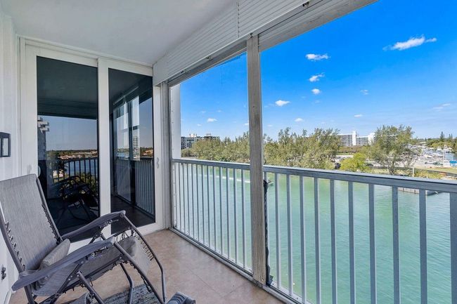 Front Row Intracoastal Seating | Image 29