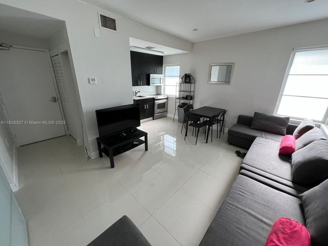 APT-207 - 650 Euclid Ave, Home with 1 bedrooms, 1 bathrooms and null parking in Miami Beach FL | Image 6