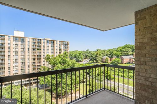 apt-807-4500 S Four Mile Run Dr, ARLINGTON, VA, 22204-3576 | Card Image