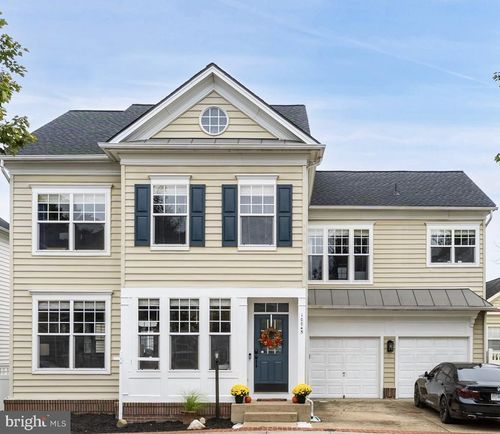 10045 Pentland Hills Way, BRISTOW, VA, 20136-2663 | Card Image