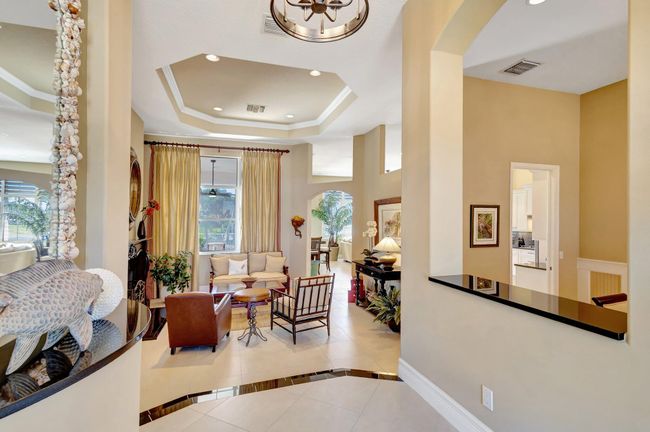 547 Robin Ln, House other with 5 bedrooms, 4 bathrooms and null parking in Jupiter FL | Image 6