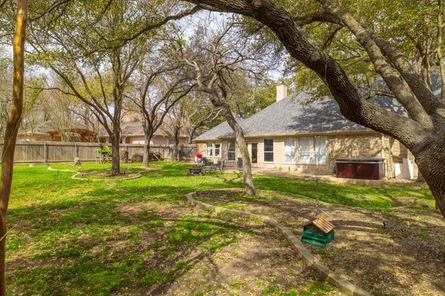 Large lot, great trees | Image 31