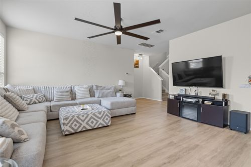 381 Bloomsbury Dr, Kyle, TX, 78640-5825 | Card Image