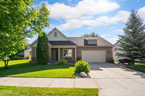 135 Cyclone Dr, Kalispell, MT, 59901-7163 | Card Image