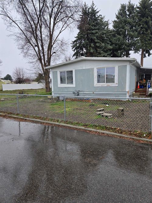 18915 E Marietta Ave, Spokane Valley, WA, 99027-9526 | Card Image