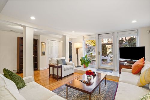 1-29 Holyoke St, Boston, MA, 02116 | Card Image