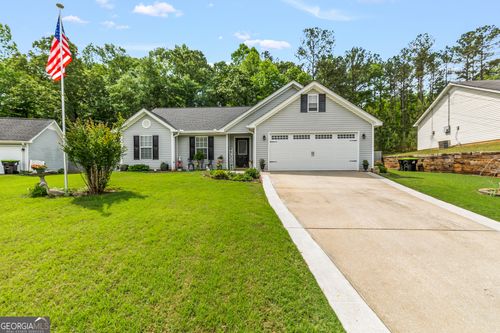 12 Connie Trl, Grantville, GA, 30220-2041 | Card Image