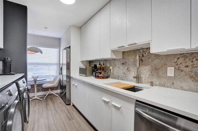 APT-102 - 1131 Violet Ter, Condo with 2 bedrooms, 2 bathrooms and null parking in Delray Beach FL | Image 11