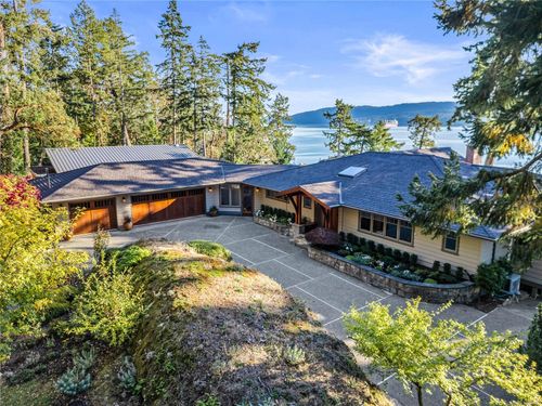 220 Scott Point Dr, Salt Spring Island, BC, V8K2R1 | Card Image