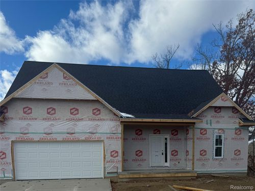 386 Dorchester Dr, Howell, MI, 48855-6420 | Card Image