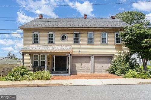 11 Landis Ave, MILLERSVILLE, PA, 17551-2009 | Card Image