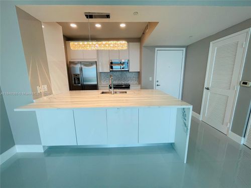 apt-3402-951 Brickell Ave, Miami, FL, 33131-3941 | Card Image