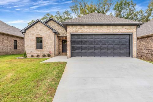 1005 N Jeff Davis St, Jacksonville, AR, 72076-3133 | Card Image