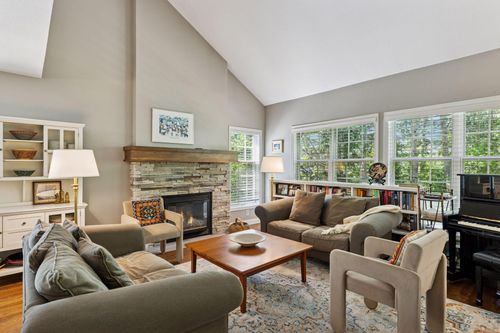 1616 Wexford Way, Woodbury, MN, 55125-3303 | Card Image