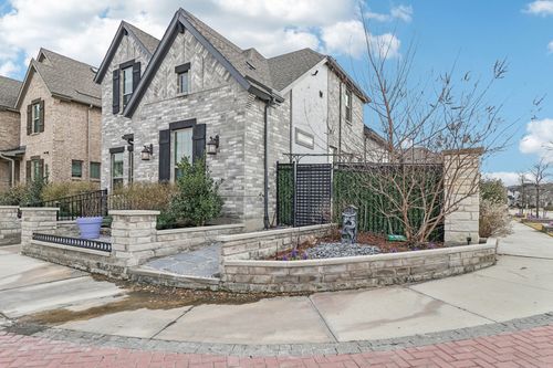 4325 Smokey Quartz Ln, Arlington, TX, 76005-1397 | Card Image