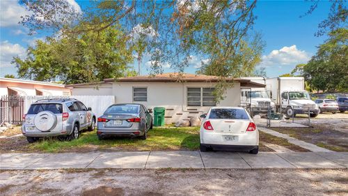 a-2833 Nw 101st St, Miami, FL, 33147-1623 | Card Image