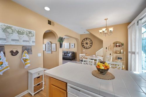 6550 Hearthstone Cir, Rocklin, CA, 95677-4627 | Card Image