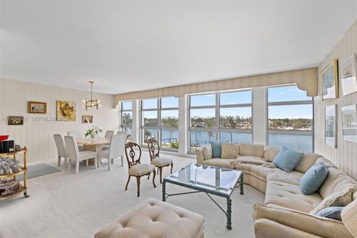 apt-5m-5055 Collins Ave, Miami Beach, FL, 33140-2709 | Card Image