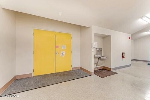unit-152-3100 S Ridgewood Ave, South Daytona, FL, 32119-4504 | Card Image