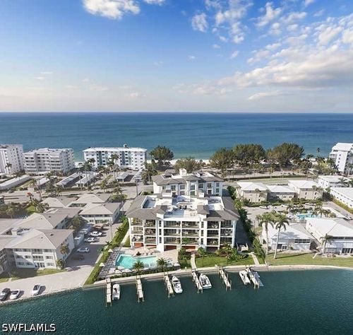ph-201w-2020 Gulf Shore Blvd N, Naples, FL, 34102-1601 | Card Image