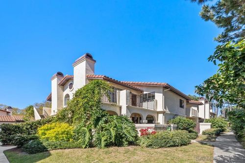71-4240 Porte De Merano, San Diego, CA, 92122-1930 | Card Image