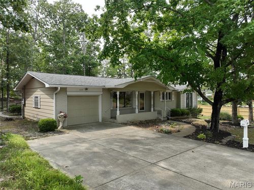 1824 Sunset Dr, Poplar Bluff, MO, 63901-2819 | Card Image