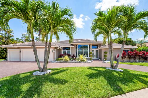8321 Muirhead Cir, Boynton Beach, FL, 33472-5039 | Card Image