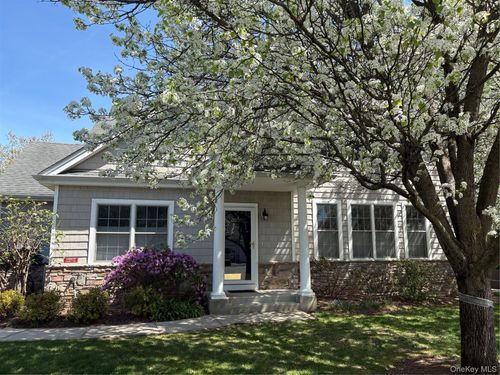 1200 Half Moon Bay Dr, Croton On Hudson, NY, 10520-3106 | Card Image
