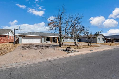 1800 Hughes St, Midland, TX, 79705-8330 | Card Image