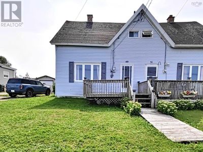 49 Church St, House other with 3 bedrooms, 1 bathrooms and null parking in Dominion NS | Image 1