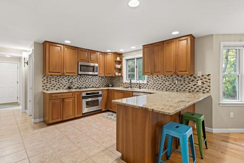 88 Noons Quarry Rd, Milford, NH, 03055-3445 | Card Image