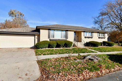 1038 E 167th Pl, South Holland, IL, 60473-3103 | Card Image